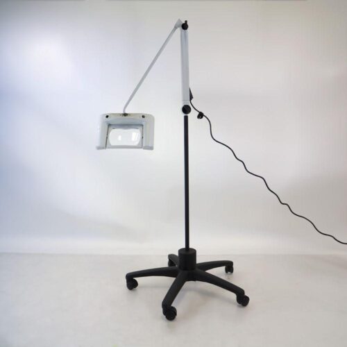 Waldmann Lighting Omnimax Rolling Magnifier Light Articulating Lamp SNL-319 3x9W