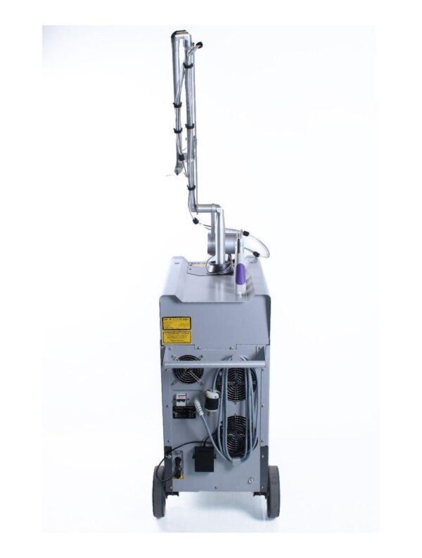 2012 Quanta Q-Plus T Tattoo Removal 1064 532 694 Laser Q-Switched Ruby + Nd:YAG